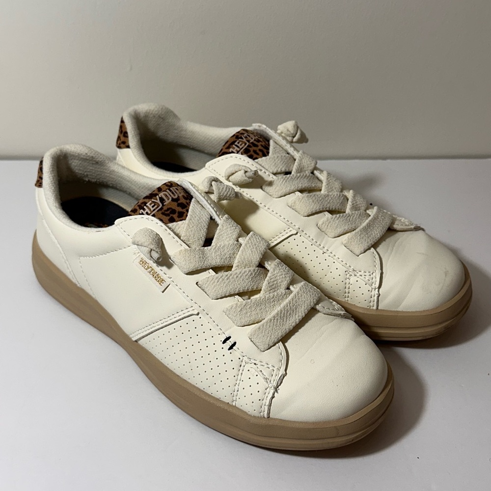 Hey Dude Karina White Leopard size 8 women’s